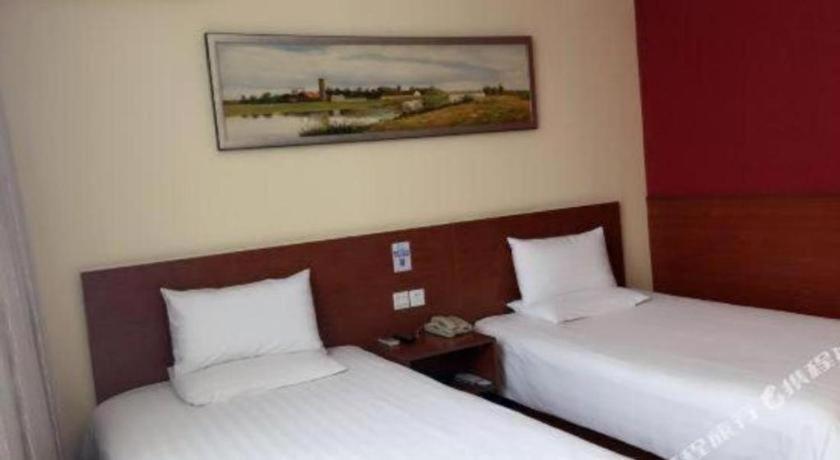 Hotel Hanting Zhenping Road
